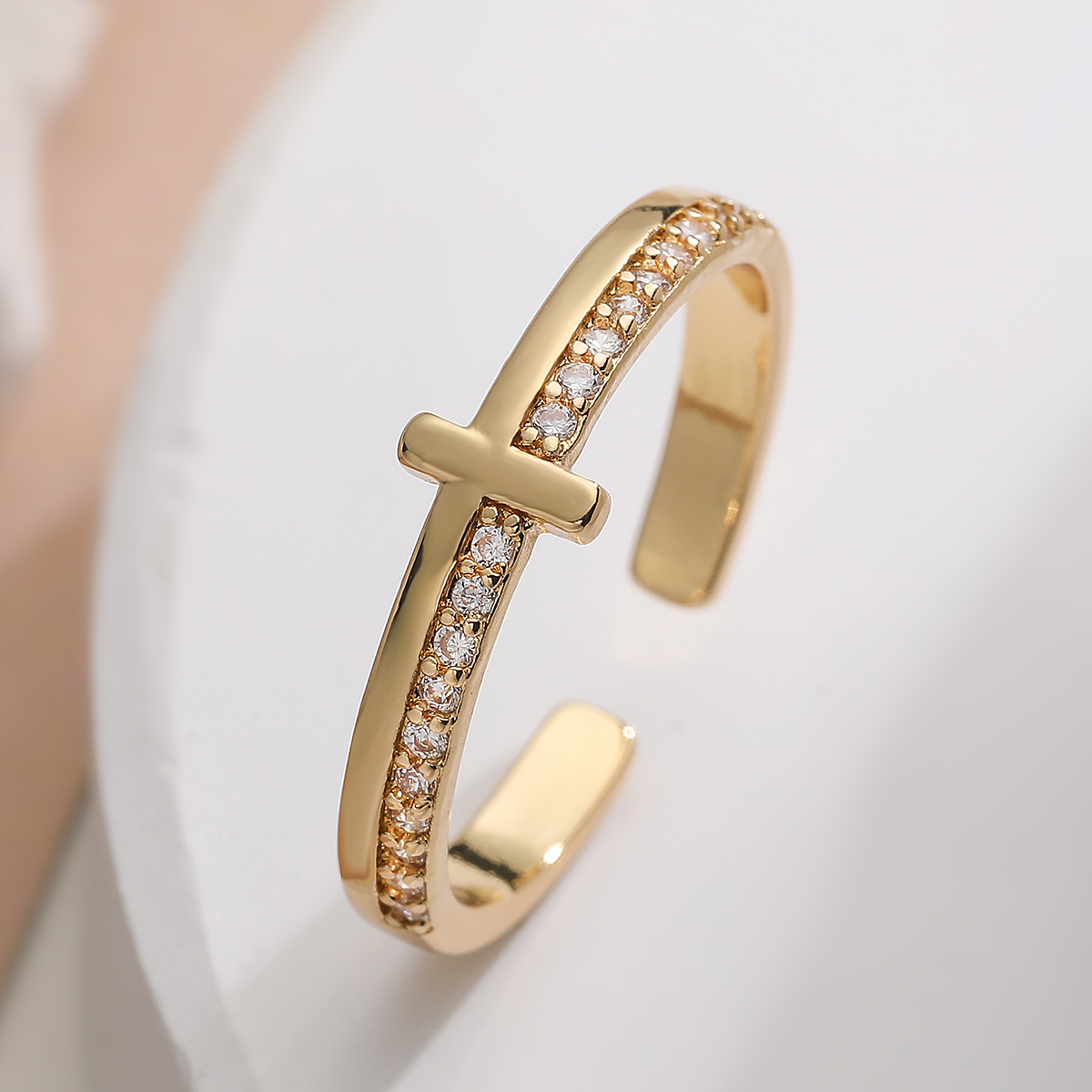 Brass Cross Zircon Open Cuff R - Minimalist Ring Stackable บทวิจารณ์และราคา