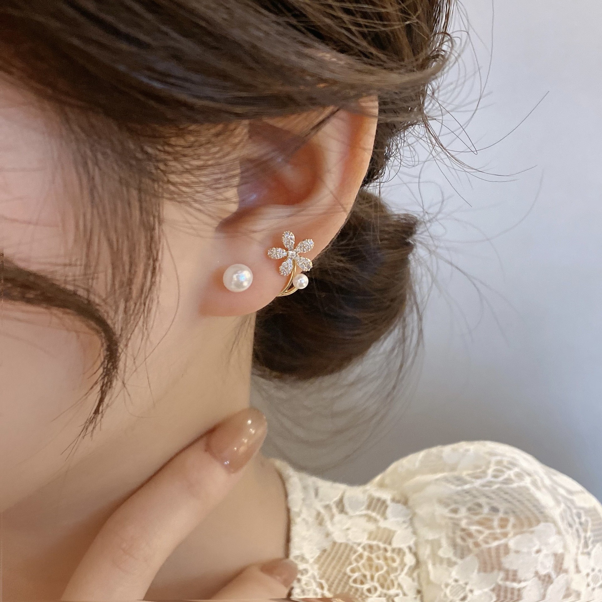 925 Silver Needle Korean Fashi - Pearl Stud Earrings บทวิจารณ์และราคา