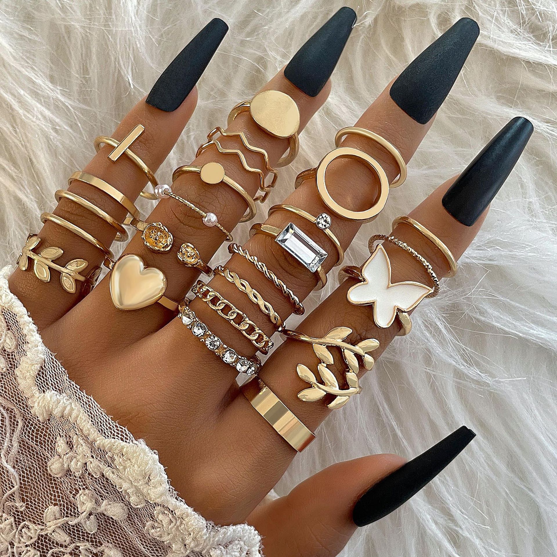 Butterfly Figure 8 Ring Set 14 - Minimalist Ring Stackable บทวิจารณ์และราคา