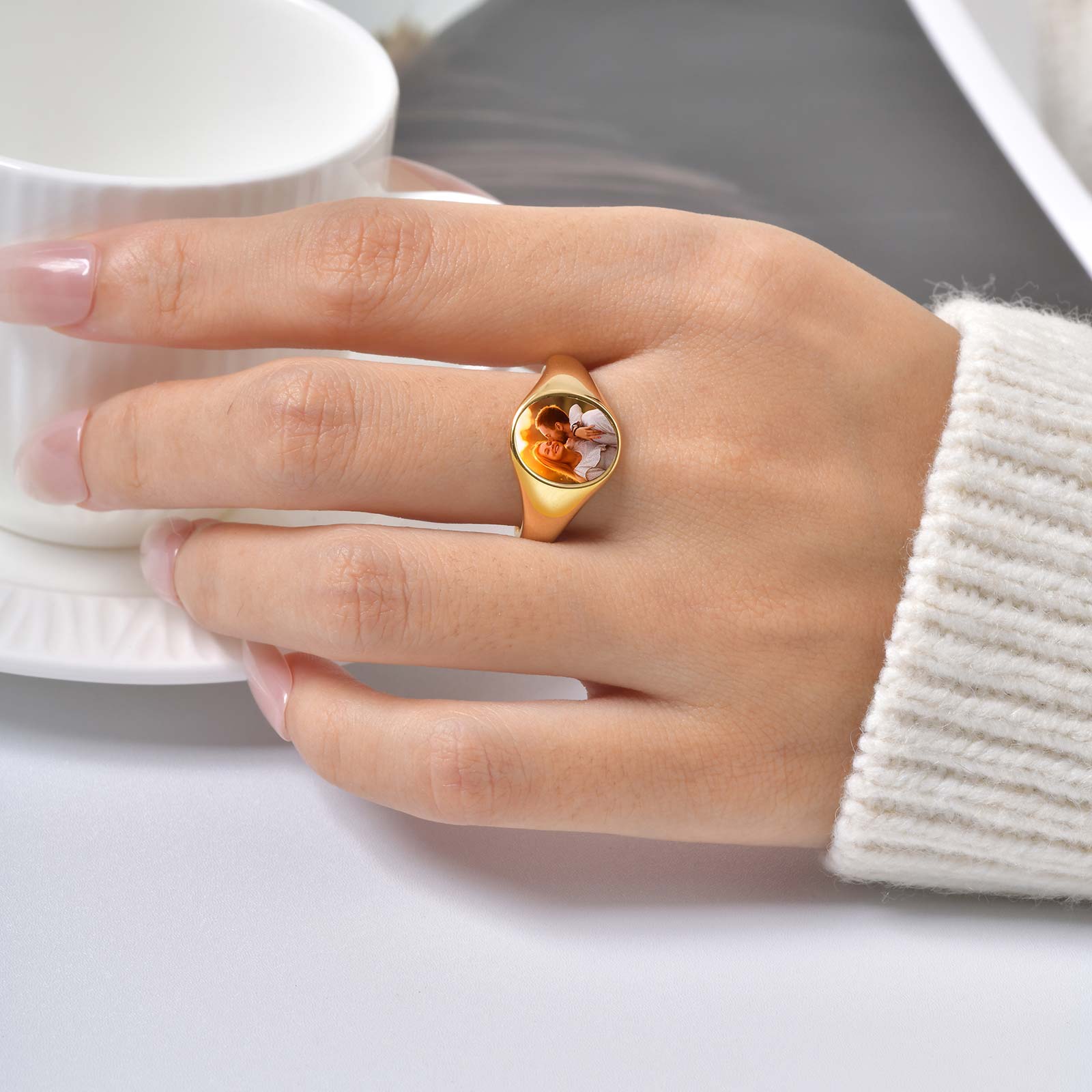Custom Photo Signet Ring for W - Statement Cocktail Ring บทวิจารณ์และราคา