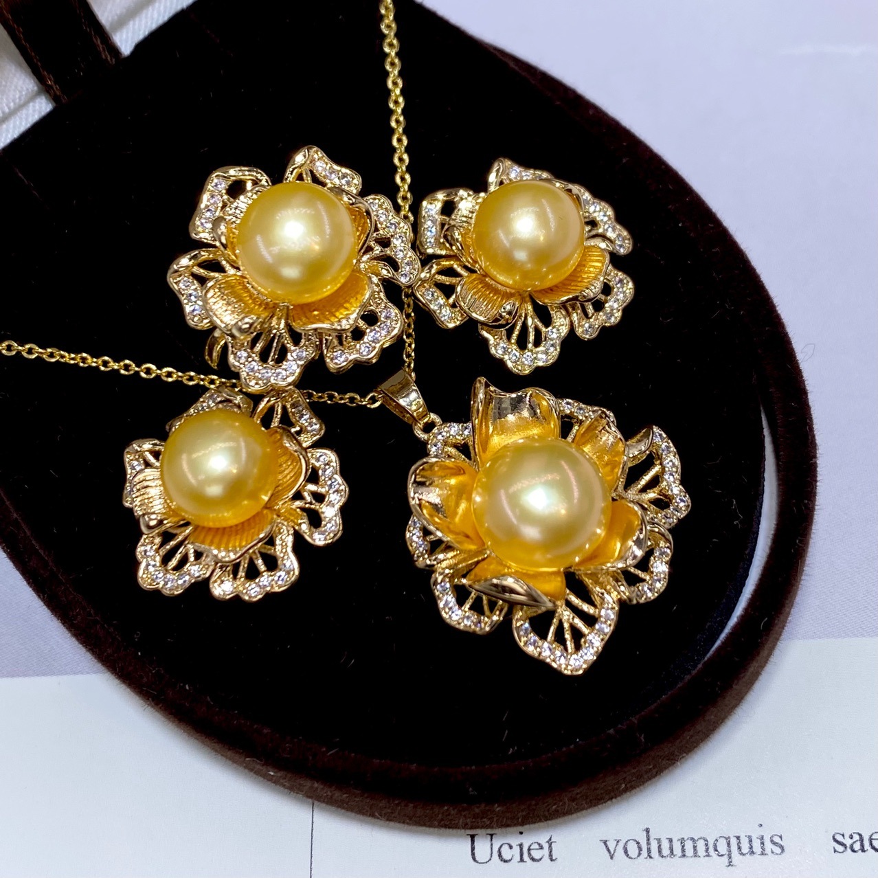 one Set freshwater pearl yello - Pearl Stud Earrings บทวิจารณ์และราคา