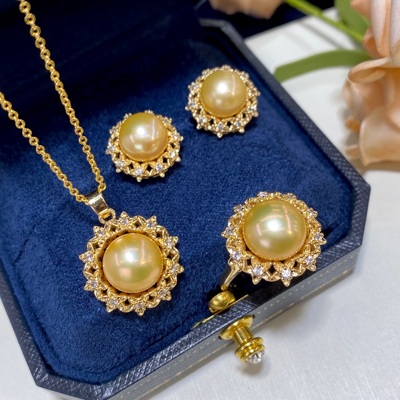 one Set freshwater pearl yello - Pearl Stud Earrings บทวิจารณ์และราคา
