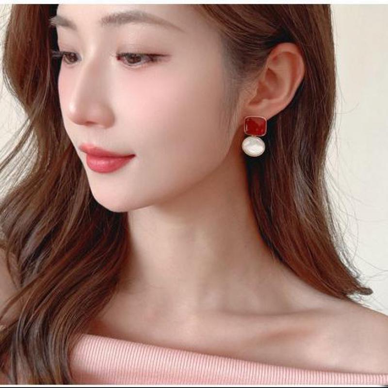 925 Silver Needle Vintage Red  - Pearl Stud Earrings บทวิจารณ์และราคา